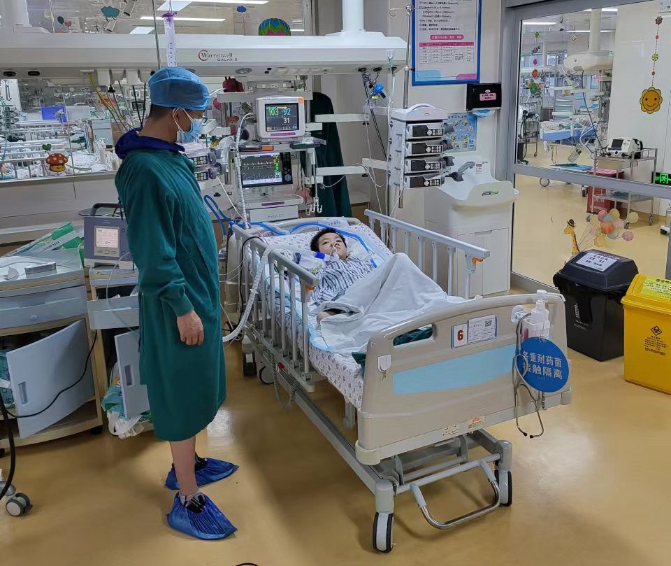 舟曲县跨省救护车出租公司